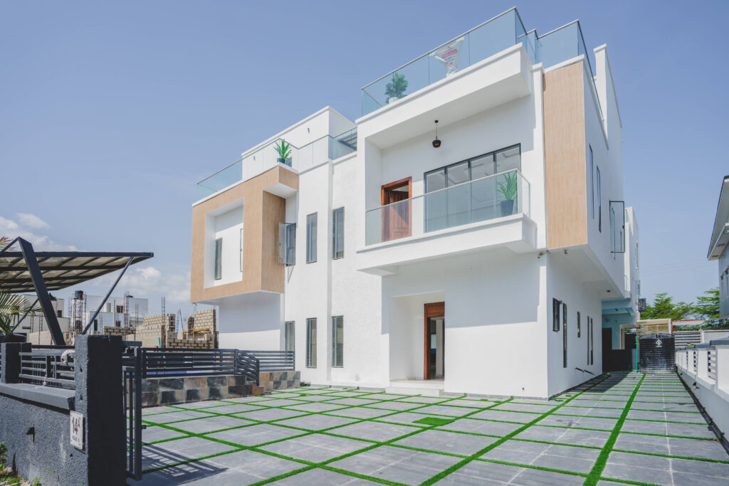 5-bedroom luxury duplex for sale in lagos